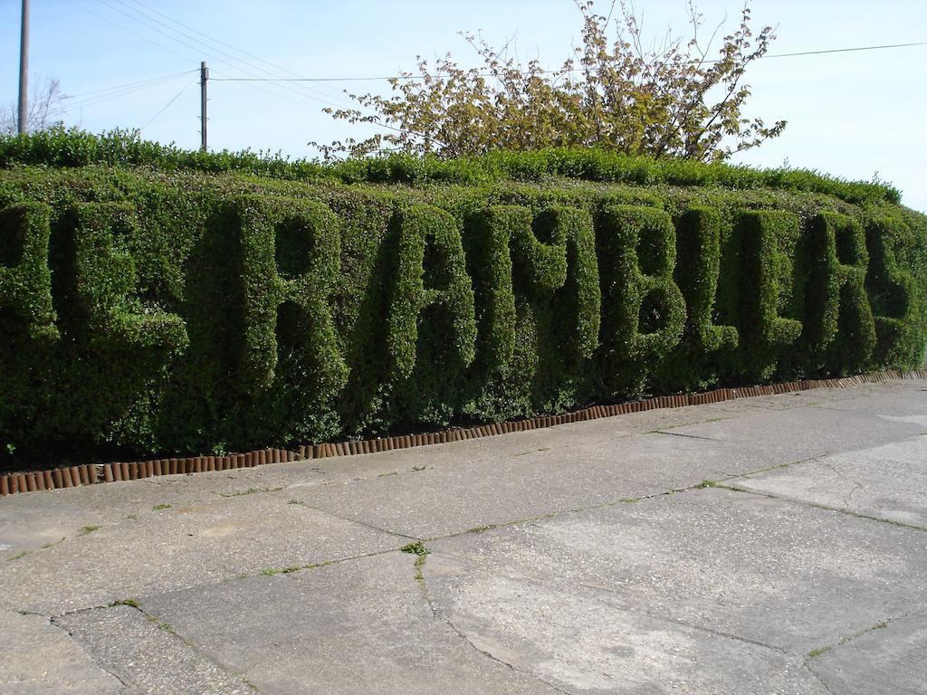 Отель The Ramblers Trusthorpe Экстерьер фото